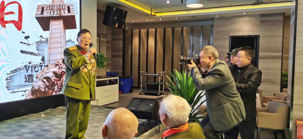 抗美老兵唱志愿军战歌，英雄之歌与时代的回响，抗美老兵唱响志愿军战歌，英雄之歌与时代回响的震撼力量