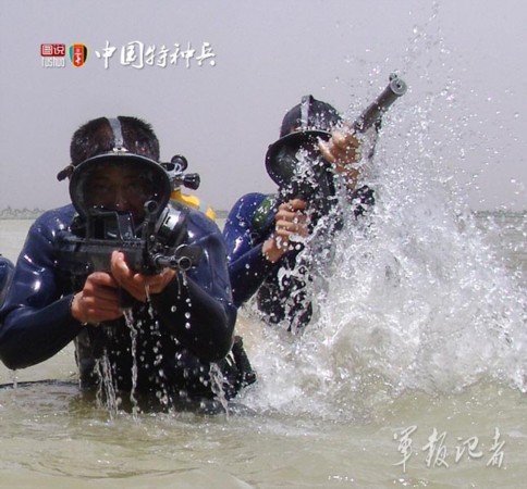 兰州军区21军特种部队，英勇无畏的利刃之尖，兰州军区21军特种部队，利刃之尖的英勇无畏战士