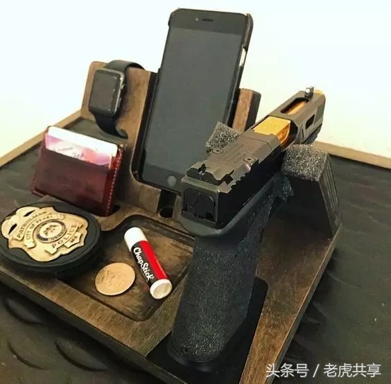 铁血军用品，品质、精神与力量的象征，铁血军用品，品质、精神与力量的独特象征
