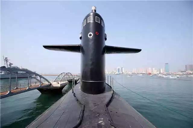 青岛核潜艇基地是否存在辐射问题探讨，青岛核潜艇基地辐射问题探讨与解析