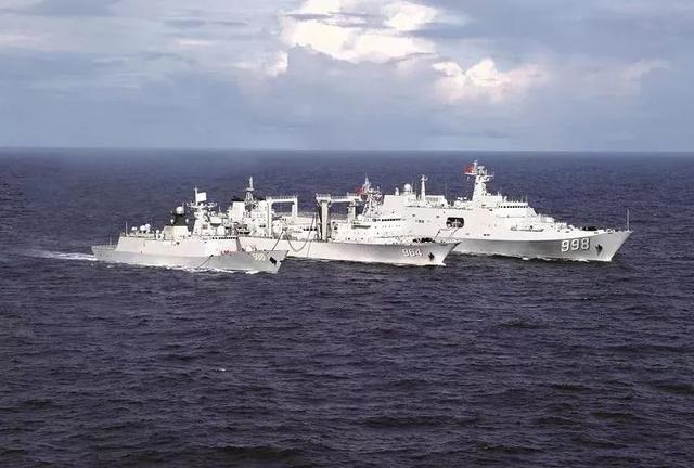 中国海军新一代战舰
