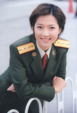 军事频道女主持人丁丽的独特魅力与影响力，丁丽，军事频道女主持人的独特魅力与广泛影响力