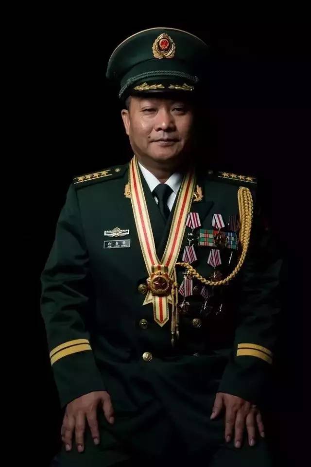 最新八一勋章获得者，荣誉背后的英雄本色，八一勋章获得者揭晓，荣誉背后的英雄风采