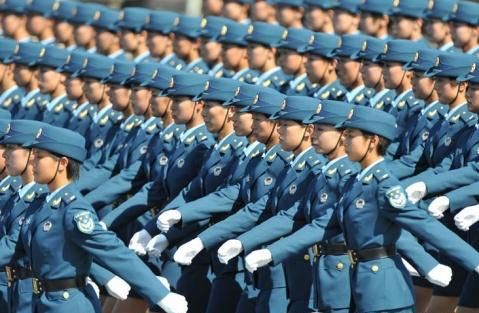 中国女兵，坚韧与勇气的素材展现，中国女兵的坚韧与勇气，展现不屈风采