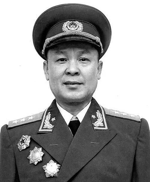 自卫队与正规军的区别，概念、职责与运作方式的探讨，自卫队与正规军，概念、职责、运作方式之探讨与比较