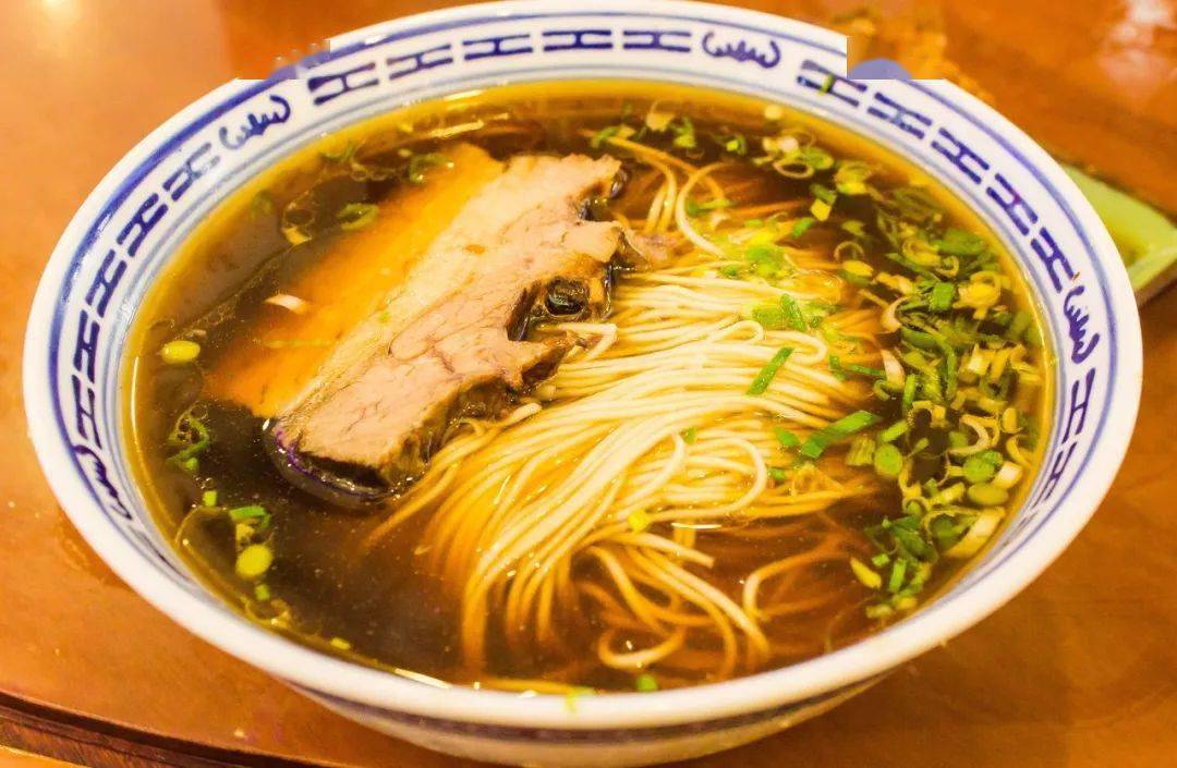 王中王与肖中拌，传统与现代交融的魅力，王中王与肖中拌，传统与现代交融的韵味