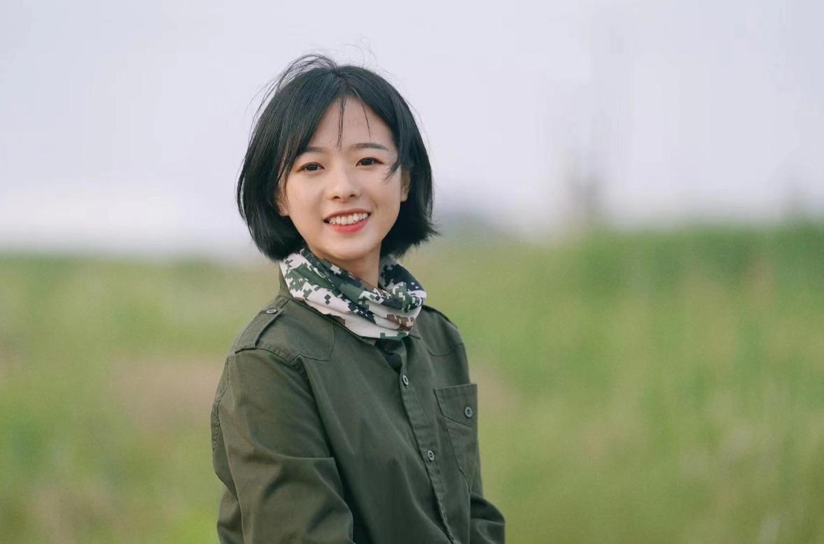军事频道主持人庄晓莹，声音与力量的完美结合，庄晓莹，军事频道的声音与力量之星