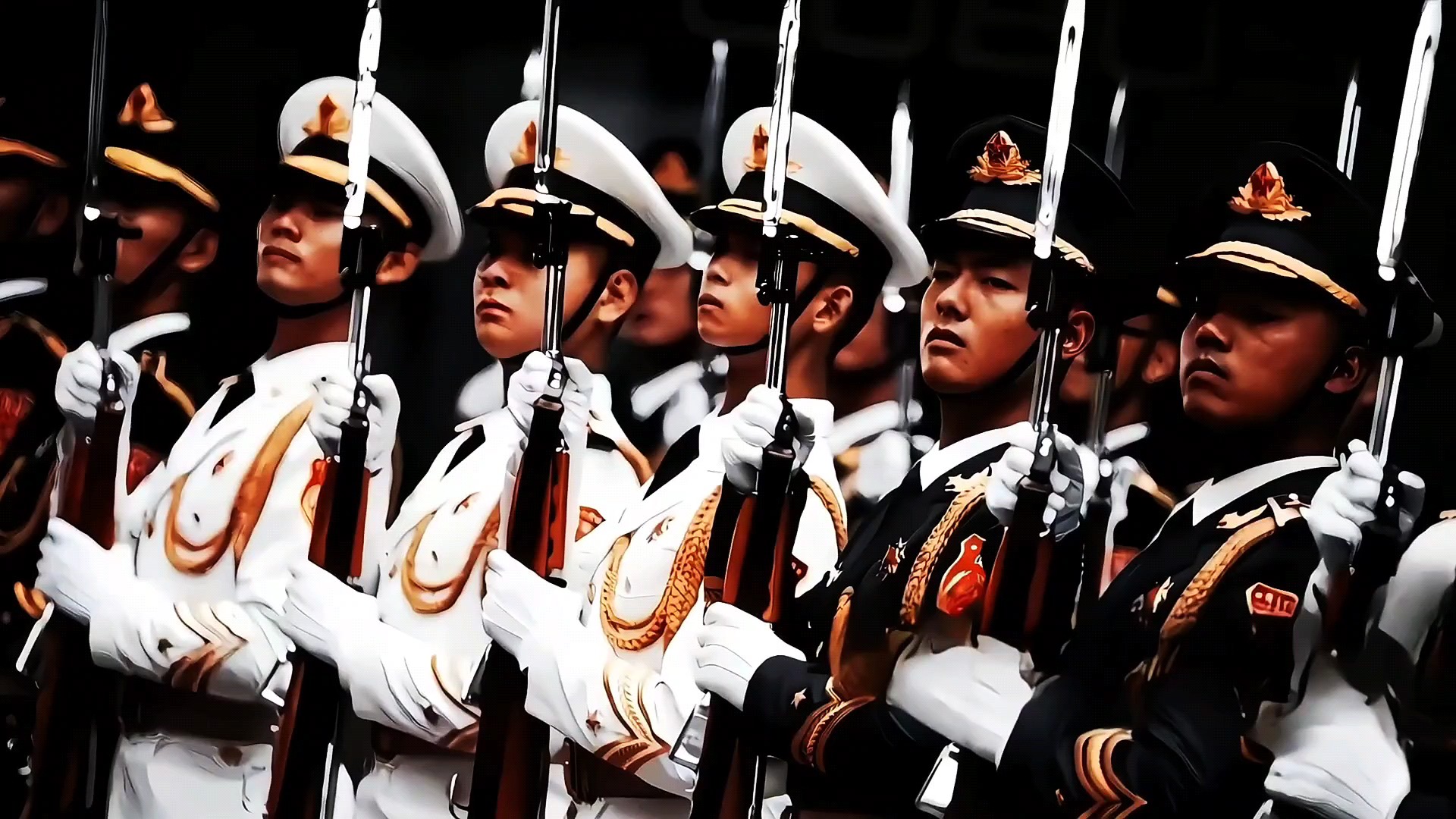 马克龙检阅中国三军仪仗队图片,跨越国界的友谊与军事交流,马克龙检阅中国三军仪仗队,跨越国界的友谊与军事交流瞬间