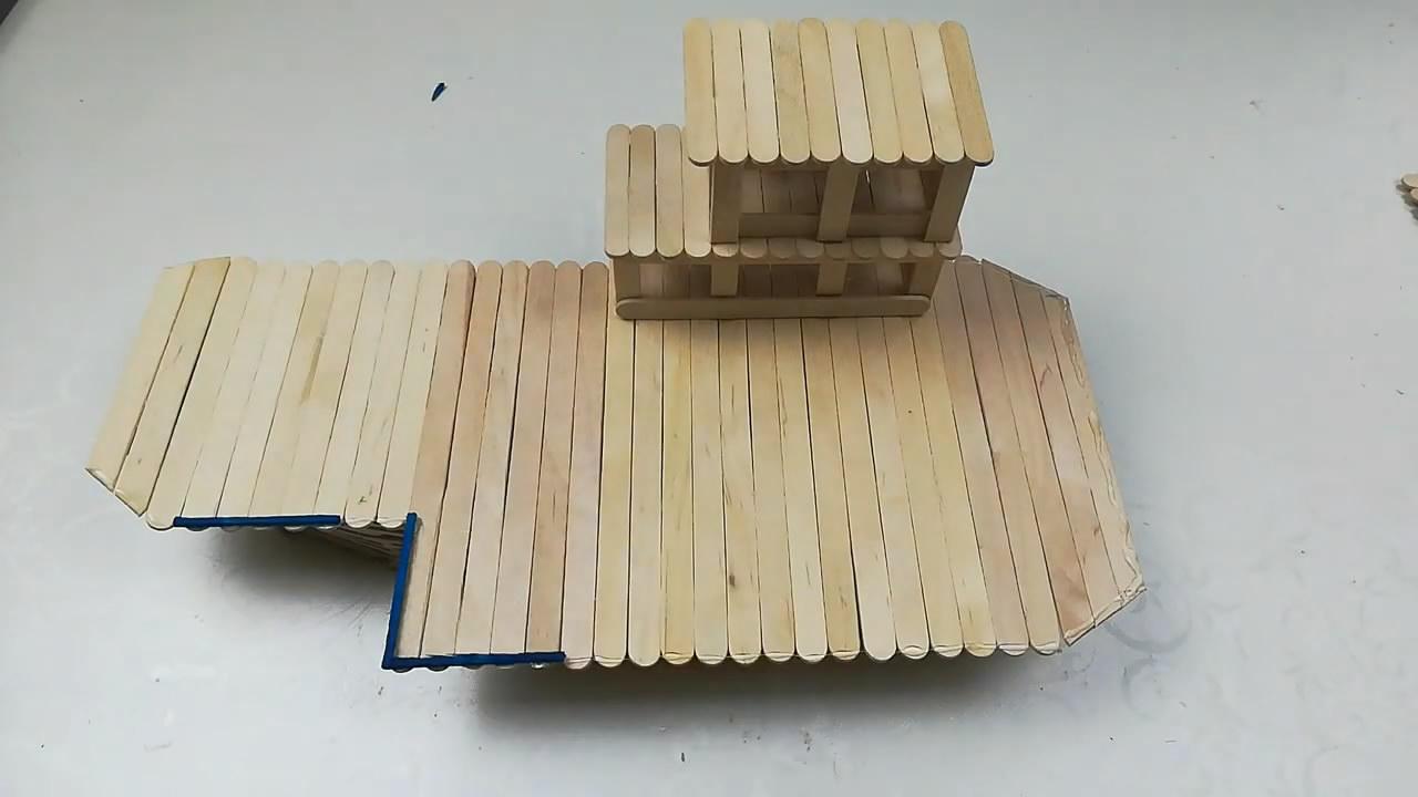 航空母舰模型制作，手工材料打造细致之作，手工打造细致航空母舰模型制作之道