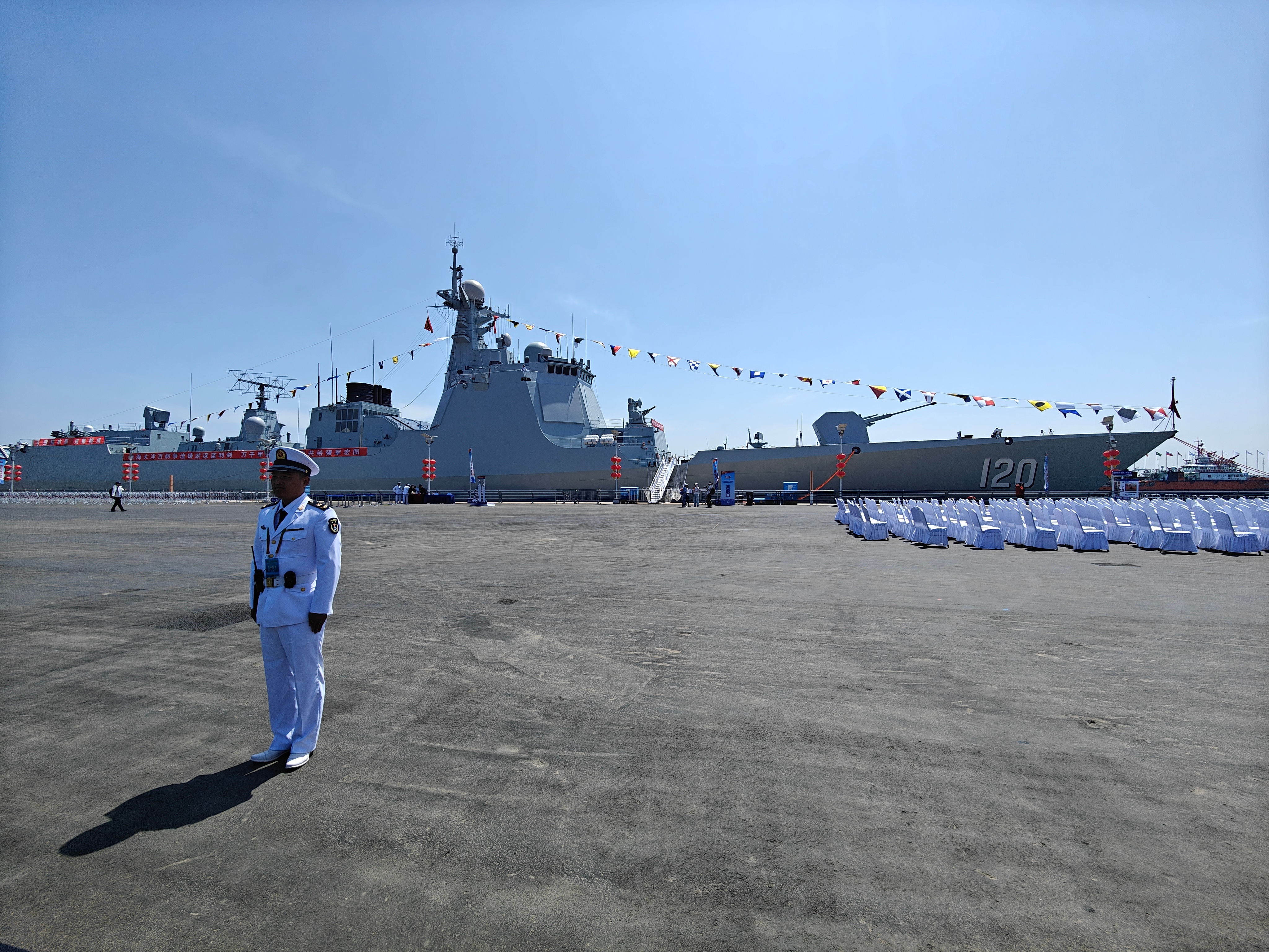 中国海军70周年，时代的印记与深切的感触，中国海军70周年庆典，时代的印记与情感共鸣