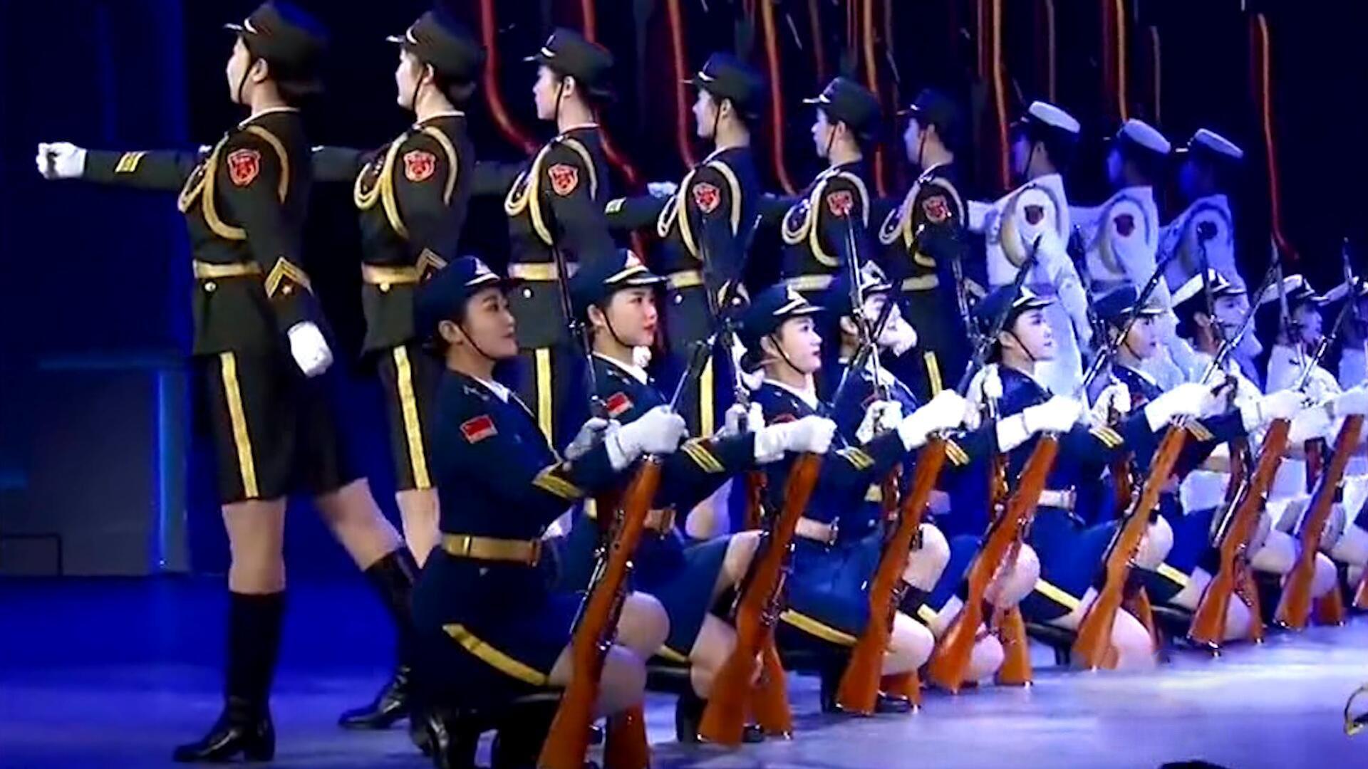 女兵队列表演视频,展现力量与荣耀的篇章,女兵队列表演,力量与荣耀的展现
