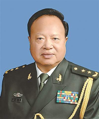 杨磊少将，在第十二集团军展现领导力与担当，杨磊少将，第十二集团军中的领导力与担当典范