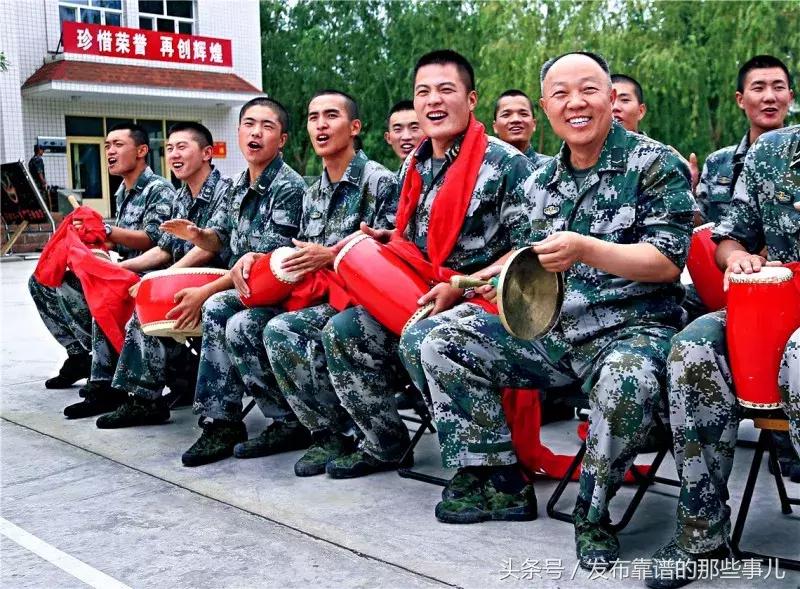 中国人民解放军军旗的名称及其象征意义，中国人民解放军军旗名称与象征意义解读
