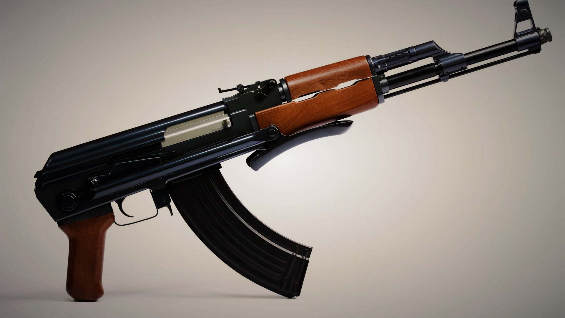 AK-47步枪图片，历史、设计与实战应用，AK-47步枪，历史、设计与实战应用全解析