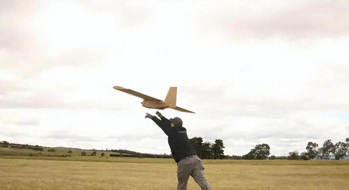 航空母舰纸模型的做法，航空母舰纸模型制作教程