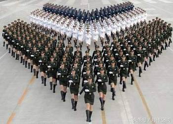 阅兵仪式与情感的共鸣，为何热泪盈眶的时刻总在其中涌现，阅兵仪式，情感共鸣与热泪盈眶的时刻