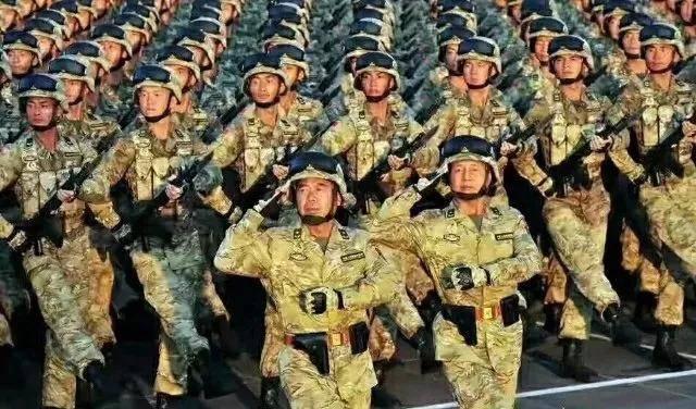 阅兵盛典中的三大震撼方队，阅兵盛典中的三大震撼力量方队展示