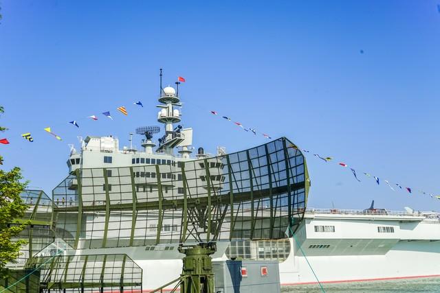 尼米兹级航母