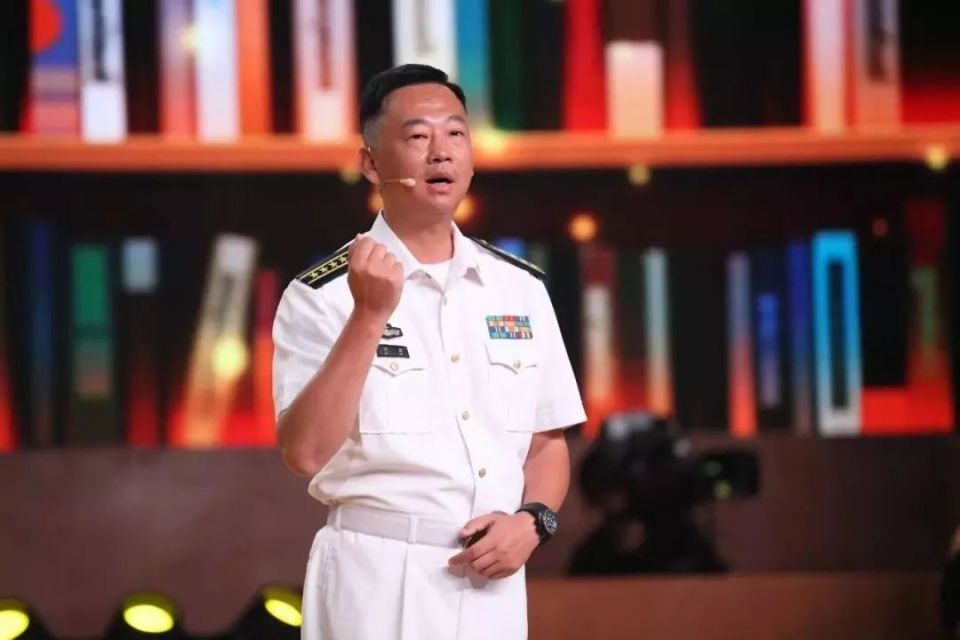 辽宁舰历任舰长名单及简历深度解析，辽宁舰历任舰长名单及深度解析