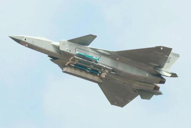 歼8Z,中国空军的重要里程碑,歼8Z,中国空军发展的重要里程碑