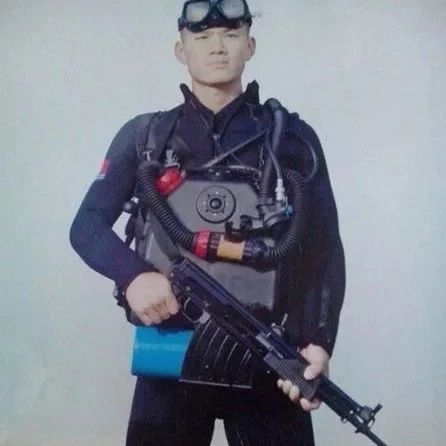 蛟龙突击队胡豪威，英雄之魂，时代之骄，蛟龙突击队胡豪威，英雄之魂，时代骄子