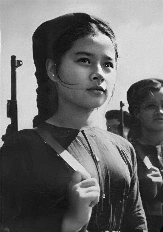 中国女兵在越南,勇气与担当的传奇故事,中国女兵在越南,勇气与担当的壮丽传奇