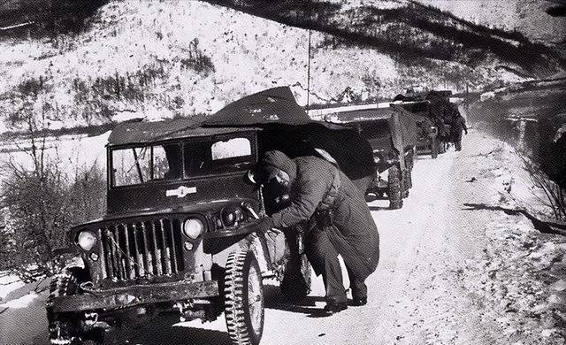 美军不顾生死,战争中的现实与反思,美军战争中的生死抉择,现实与挑战