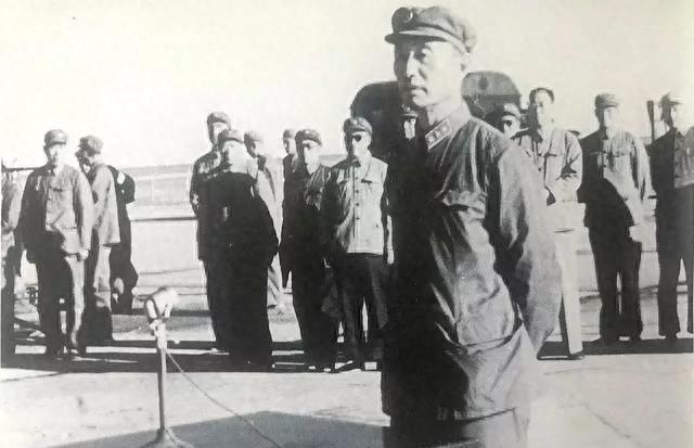 国防勋章并非当兵的都有,国防勋章并非普及所有士兵的荣誉标志