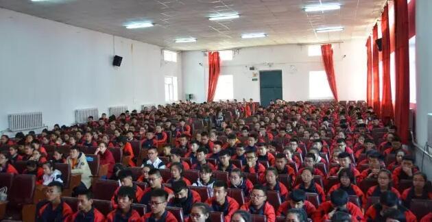 大学生征兵政策宣讲,新时代的青年与国家的召唤,大学生征兵政策宣讲,新时代青年响应国家召唤,共筑强军梦