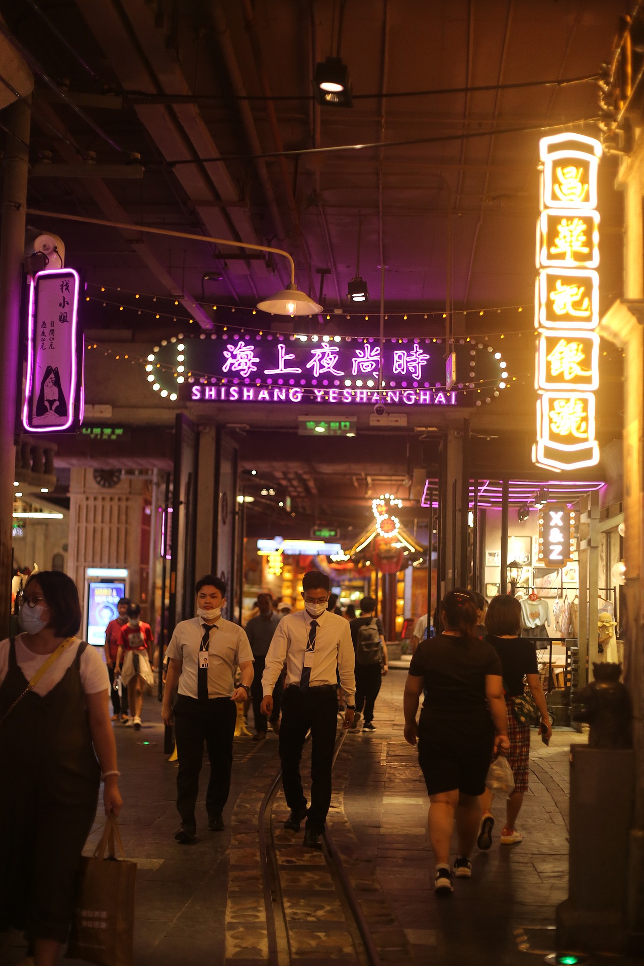 夜上海论坛社区，繁华都市中的线上交流平台，夜上海论坛社区，繁华都市的线上交流胜地