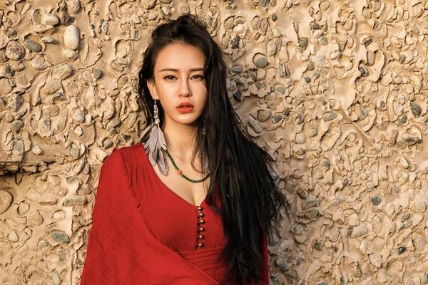 白小姐王中王三肖选一肖,神秘预测与信仰的交织,神秘预测与信仰的交织,白小姐王中王三肖选一肖揭秘