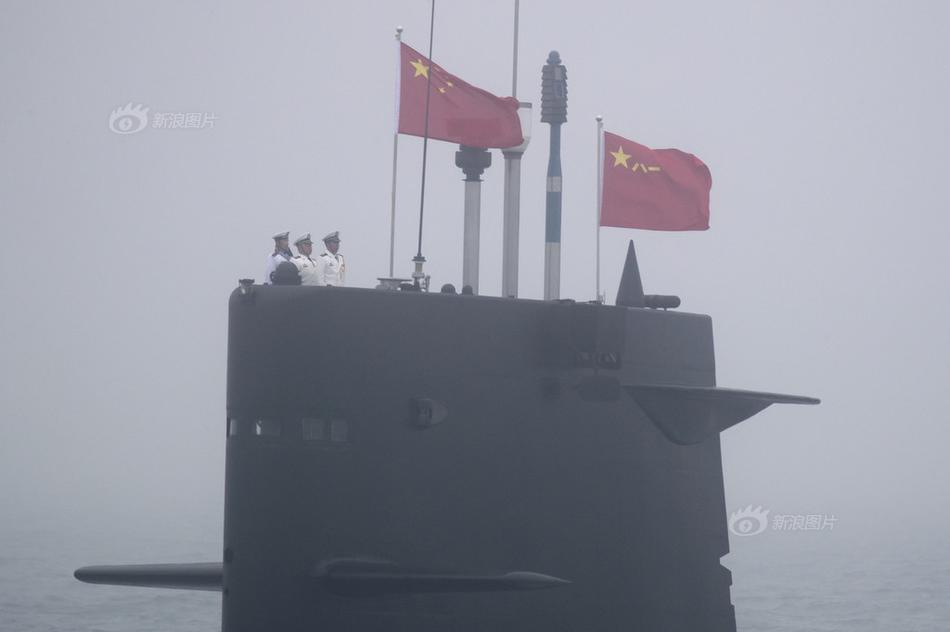 海军70周年阅舰式，浓雾笼罩下的遗憾与期待，海军70周年阅舰式，浓雾笼罩中的遗憾与期盼