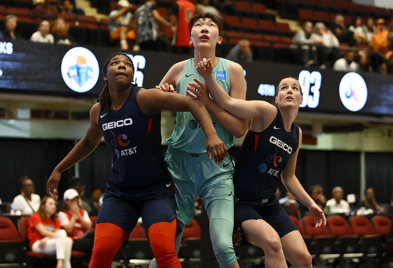 中国女篮新星李梦的最新消息,闪耀国际赛场,持续书写篮球传奇,中国女篮新星李梦闪耀国际赛场,续写篮球传奇之路