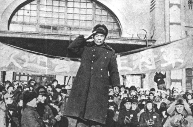 舞蹈雄赳赳气昂昂,力量与美的完美结合,舞蹈的力量与美,雄赳赳与气昂昂的完美结合