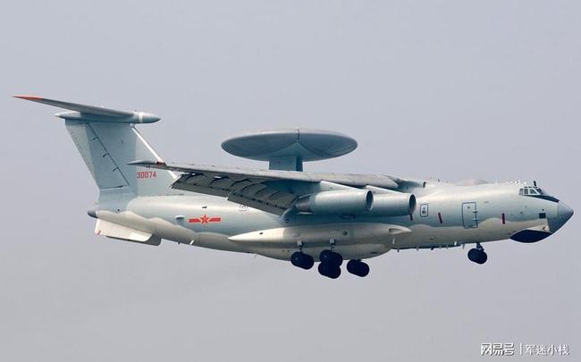 空警200与运8,中国航空领域的璀璨明珠,中国航空领域的璀璨明珠,空警200与运8飞机