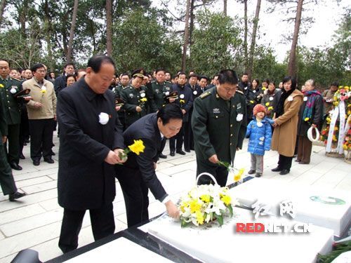 钱海皓中将与处级身份的解读,钱海皓中将与处级身份解读,揭秘军衔与行政级别的关系