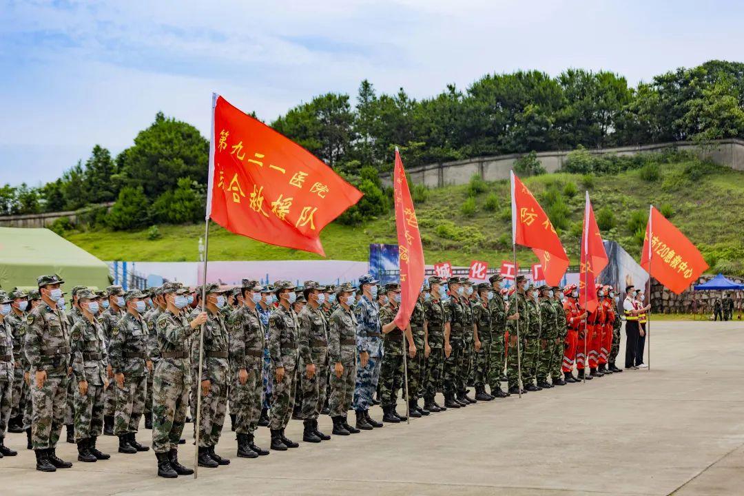 武警部队统一换装,迈向新时代的崭新风貌,武警部队统一换装,展现新时代崭新风貌