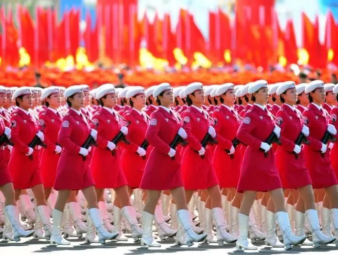 2019年阅兵女兵方队图片，展现新时代女性的风采与力量，新时代女性风采与力量，阅兵女兵方队图片展示