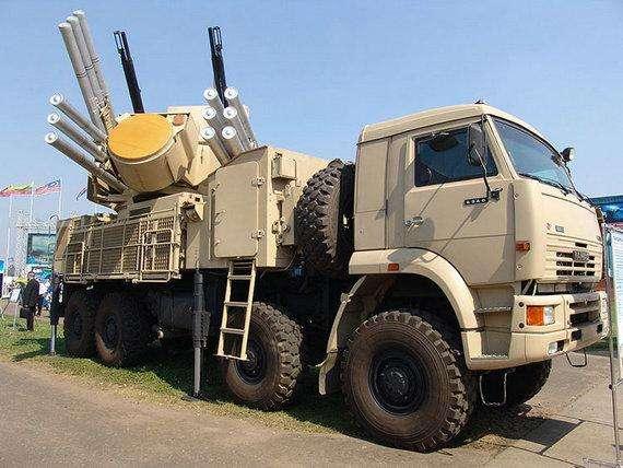 中国自行防空导弹车,捍卫蓝天安全的坚实后盾,中国自行防空导弹车,蓝天安全的坚实后盾