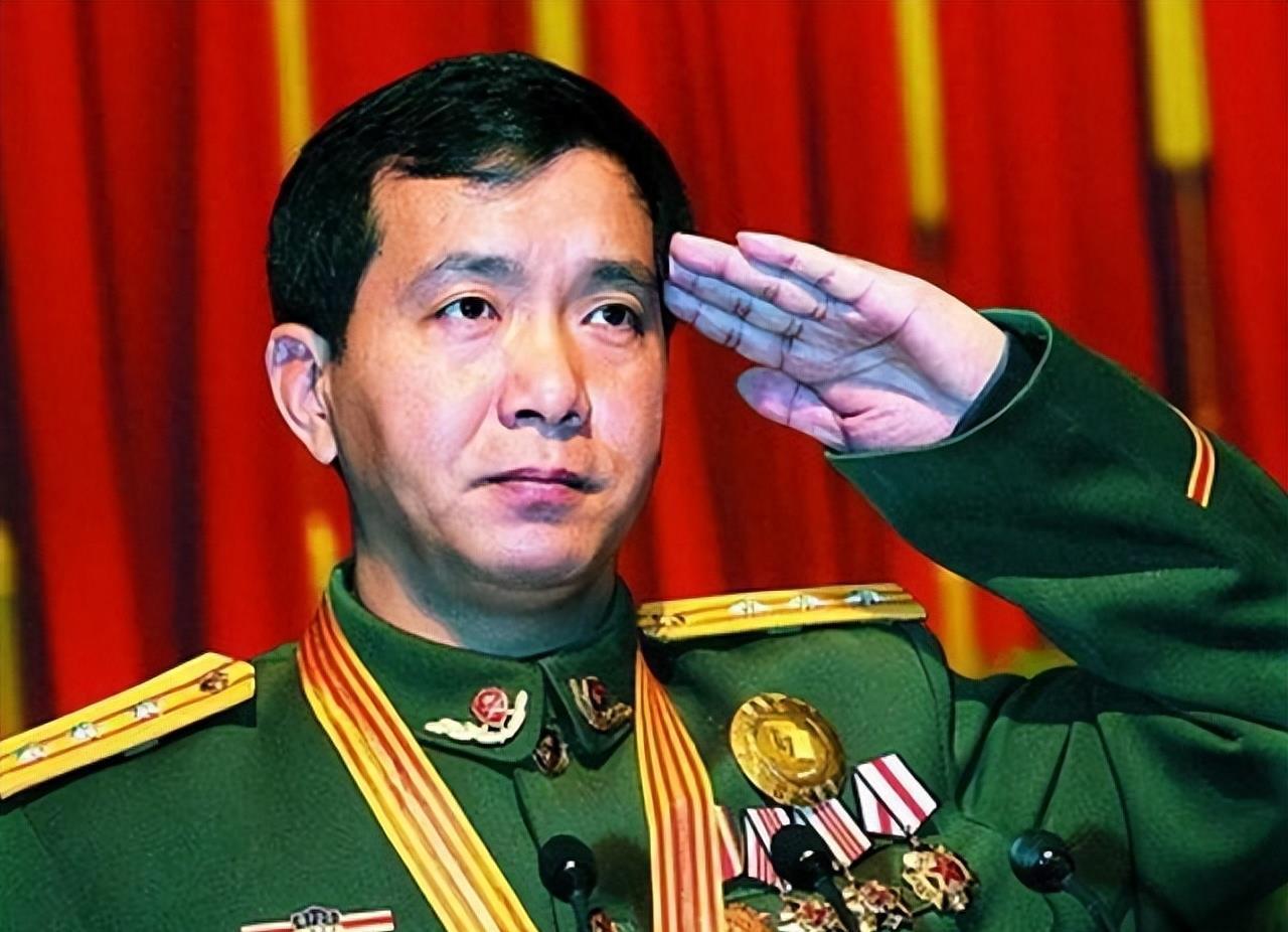 丁晓兵的入党和军衔之路，一位忠诚战士的荣耀历程，丁晓兵，忠诚战士的荣耀历程——入党和军衔之路的见证