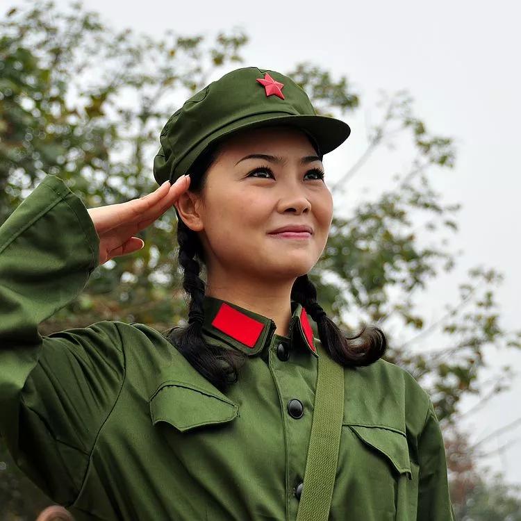 六五式绿军装女兵图片,时代的记忆与历史的见证,六五式绿军装女兵图片,时代记忆与历史的见证
