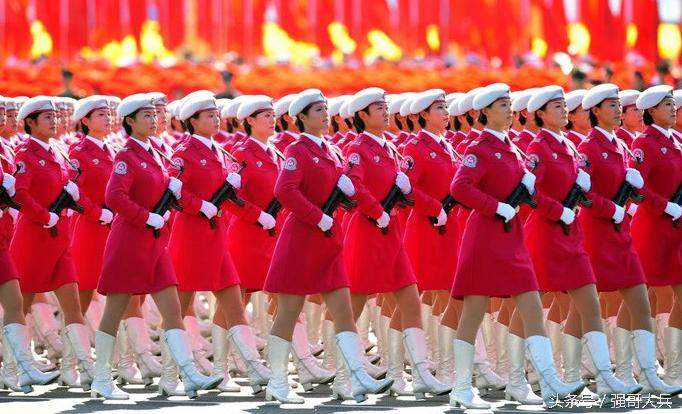 女兵方队