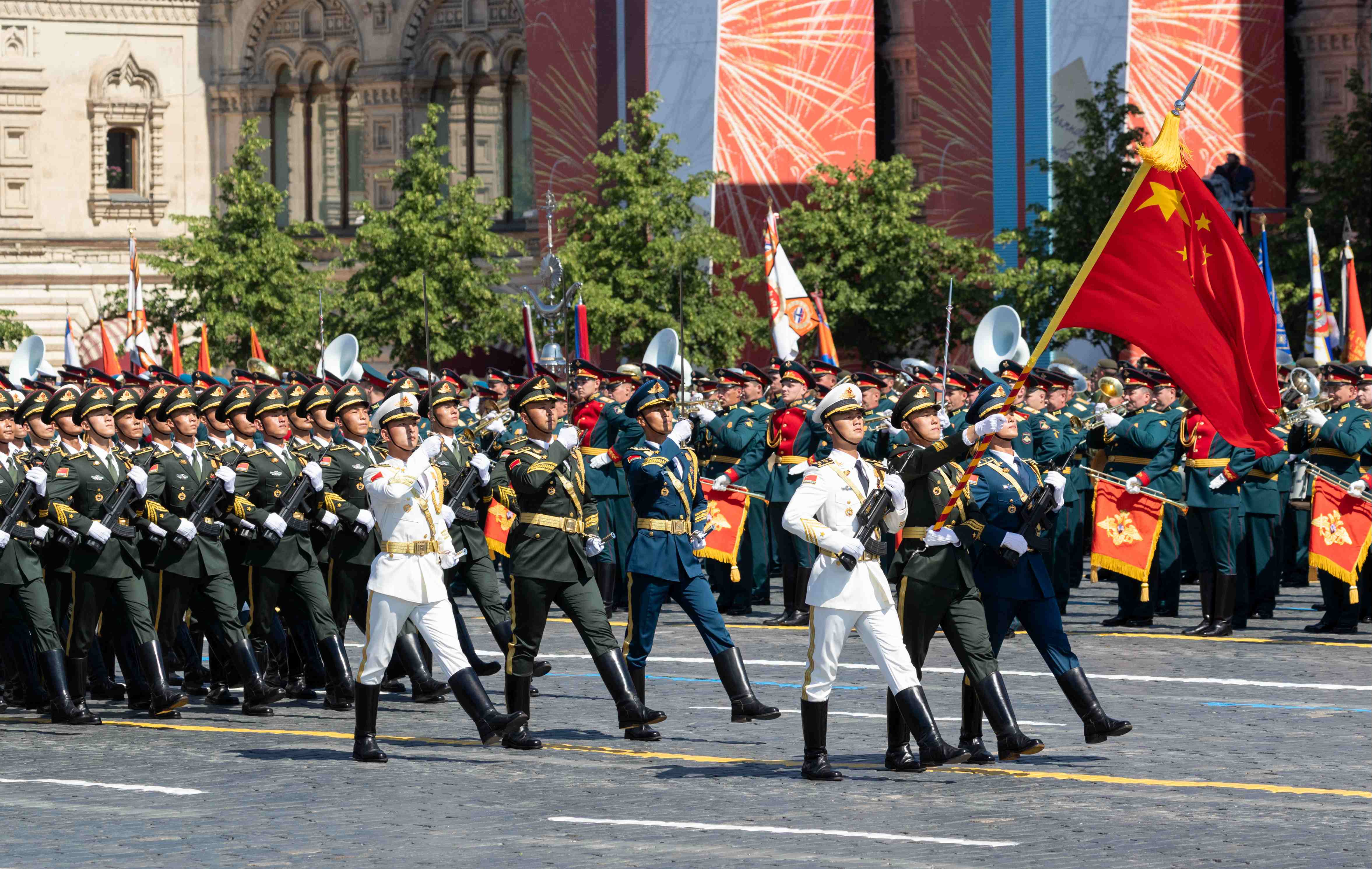 中国阅兵在俄罗斯,展示军事力量与深化中俄友谊的盛大仪式,中俄友谊见证,中国阅兵式在俄罗斯的盛大展示与军事力量彰显