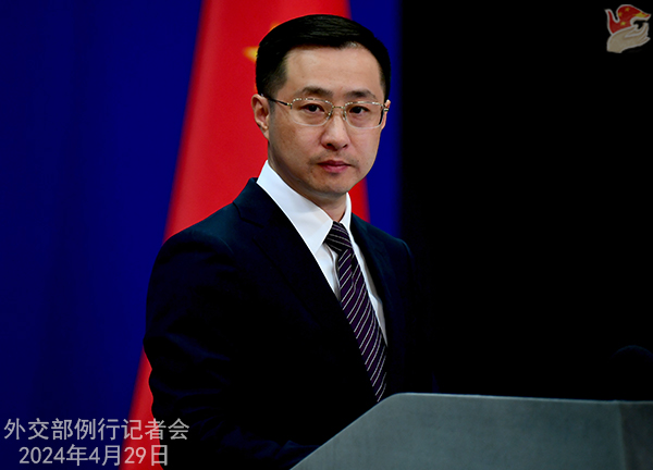 关于外交部部长助理与副司长职务级别的探讨,外交部部长助理与副司长职务级别解析与探讨