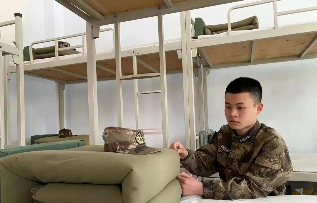 肖思远战士的牺牲,英勇无畏,忠诚至死,肖思远战士,英勇牺牲,忠诚至死不渝