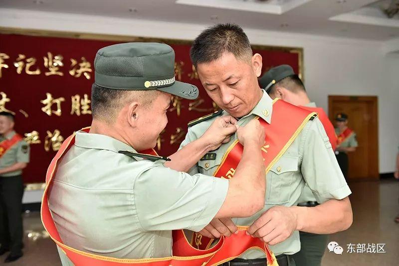 原十二集团军军旗，荣耀与传承的象征，原十二集团军军旗，荣耀传承的象征
