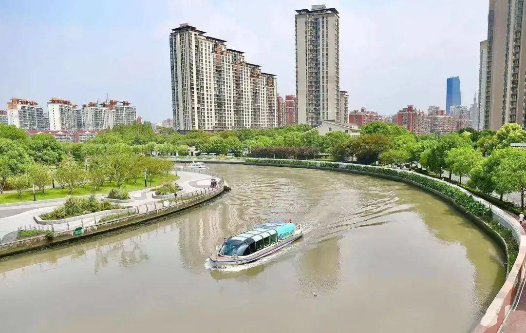 别12水上飞机，探索水上飞行的独特魅力，水上飞机探索之旅，独特魅力的飞行体验