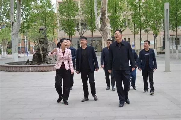 何祥文,一位卓越的人物及其影响,何祥文,卓越人生及其深远影响
