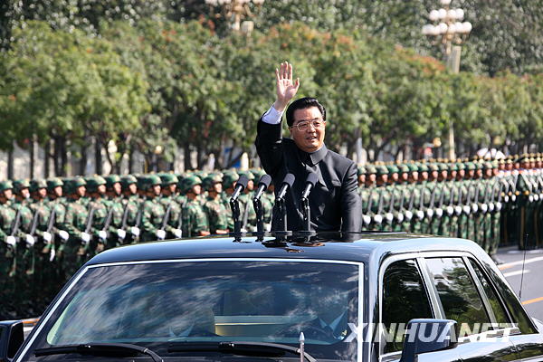 揭秘,谁是那场盛世之音——2009国庆阅兵解说员,揭秘,盛世之音缔造者——国庆阅兵解说员风采展露