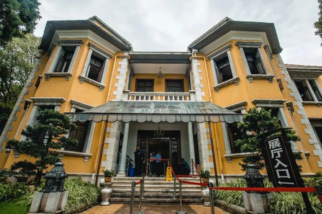 光明日报官网，传递正能量，引领时代潮流，光明日报官网，传递正能量，引领时代先锋
